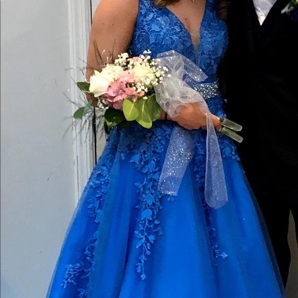 Ball-Gown-Style Embroidered-Bodice Long Prom Dress - Picture 4 of 6